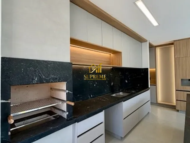 Casa 4 quartos e 6 banheiros, à venda, no bairro Jardins Capri em Senador Canedo