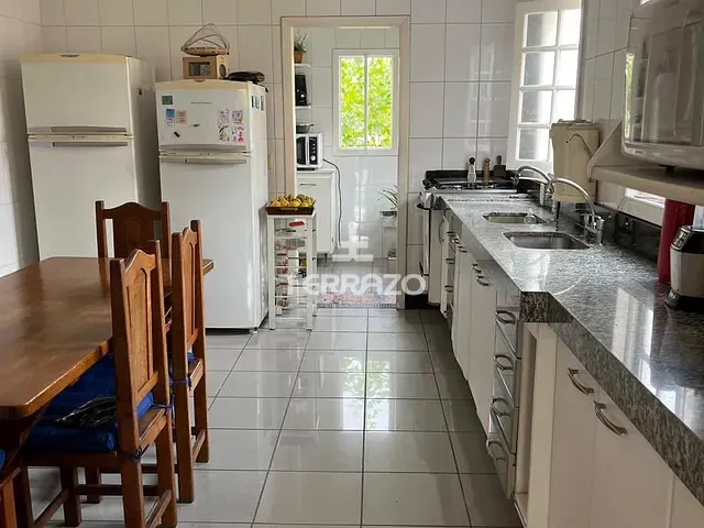 Casa com 360m² 4 quartos e 2 banheiros, à venda, no bairro Jardim Amália em Volta Redonda