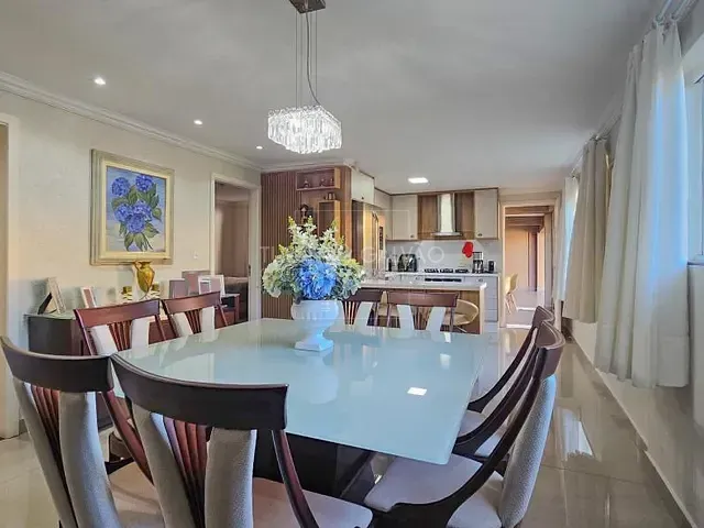 Casa com 239m² 3 quartos e 4 banheiros, à venda, no bairro Seminário em Curitiba