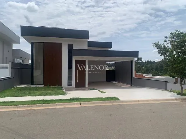 Casa com 300m² 3 quartos e 5 banheiros, à venda, no bairro São Venancio em Itupeva