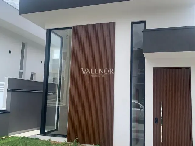 Casa com 300m² 3 quartos e 5 banheiros, à venda, no bairro São Venancio em Itupeva