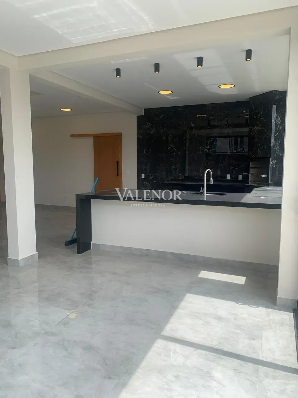 Casa, 3 quartos, 300 m² - Foto 8