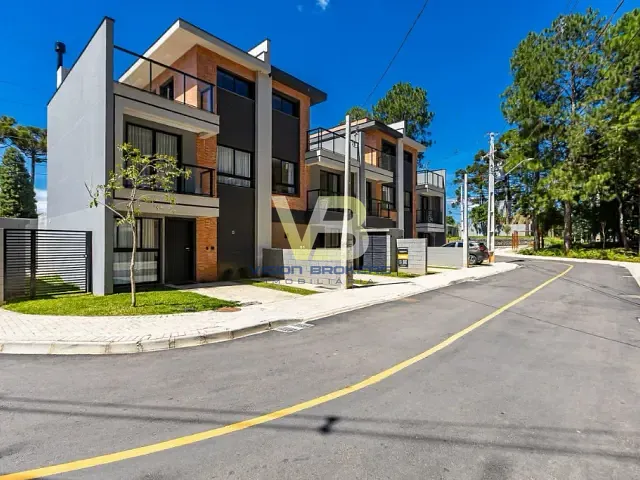 Casa com 139m² 3 quartos e 3 banheiros, à venda, no bairro Santa Cândida em Curitiba
