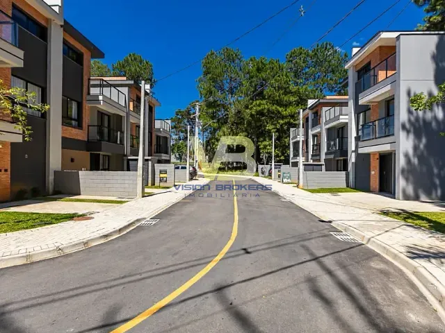 Casa com 139m² 3 quartos e 3 banheiros, à venda, no bairro Santa Cândida em Curitiba