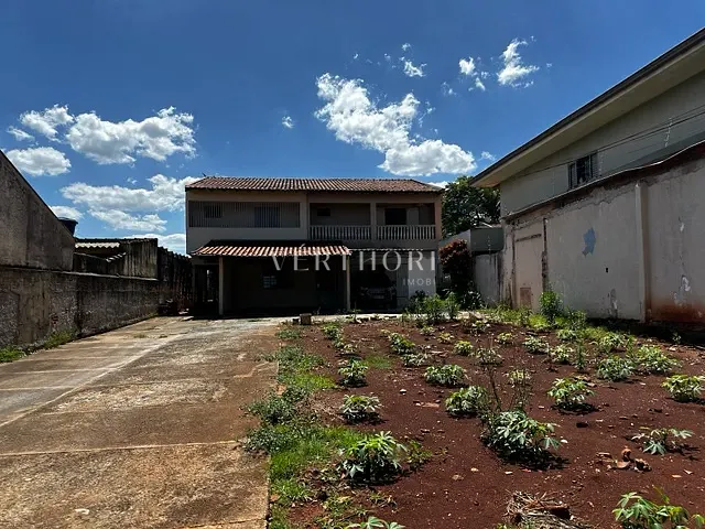 Casa 2 quartos e 1 banheiro, à venda, no bairro Jardim Indianápolis em Londrina