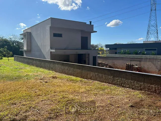 Casa 3 quartos e 4 banheiros, à venda, no bairro Reserva Santa Izabel em Jaguariúna