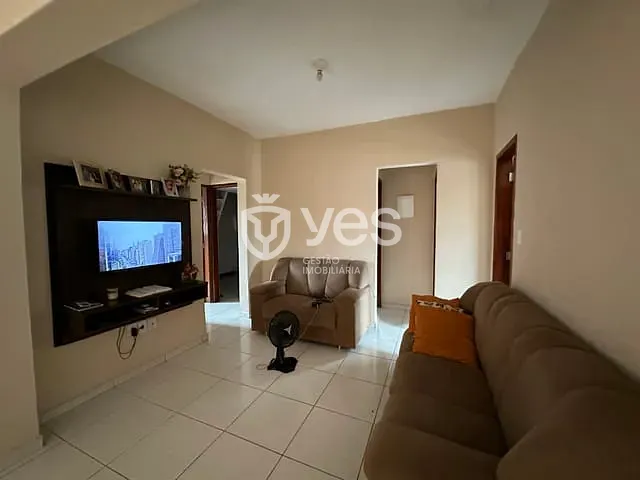 Casa com 240m² 4 quartos e 2 banheiros, à venda, no bairro Mangueira II em Araxá