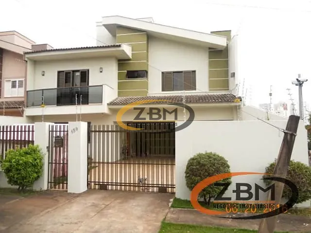 Sobrado com 262m² 4 quartos e 5 banheiros, à venda, no bairro Lima Azevedo em Londrina