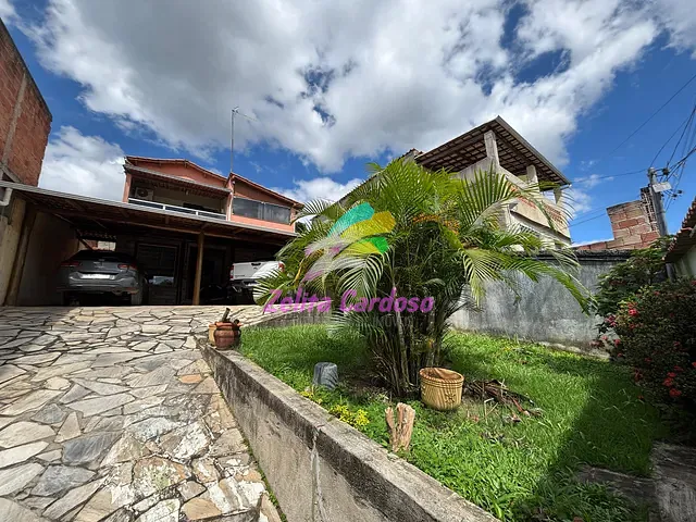Casa com 330m² 4 quartos e 3 banheiros, à venda, no bairro Jardim Colonial em Ribeirão das Neves