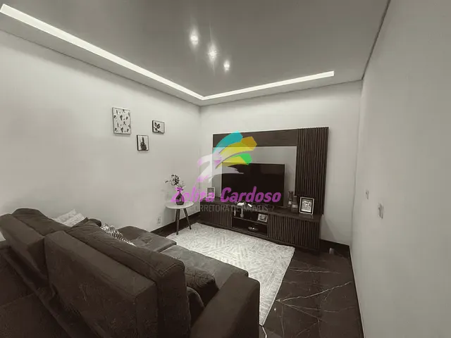 Casa com 330m² 4 quartos e 3 banheiros, à venda, no bairro Jardim Colonial em Ribeirão das Neves
