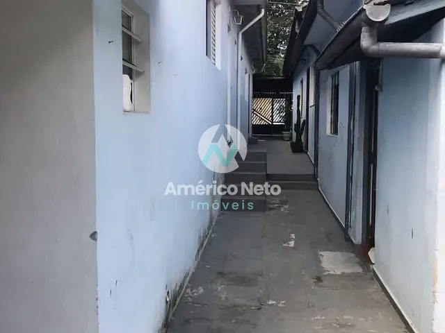 Casa com 300m² 2 quartos e 2 banheiros, à venda, no bairro Santo Antônio em São Caetano do Sul