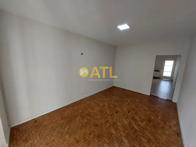 Casa com 400m² 4 quartos e 2 banheiros, à venda, no bairro Vila Margarida em Ourinhos