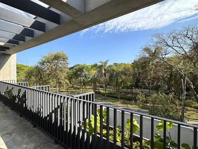 Casa com 701m² 4 quartos e 5 banheiros, à venda, no bairro Alto de Pinheiros em São Paulo