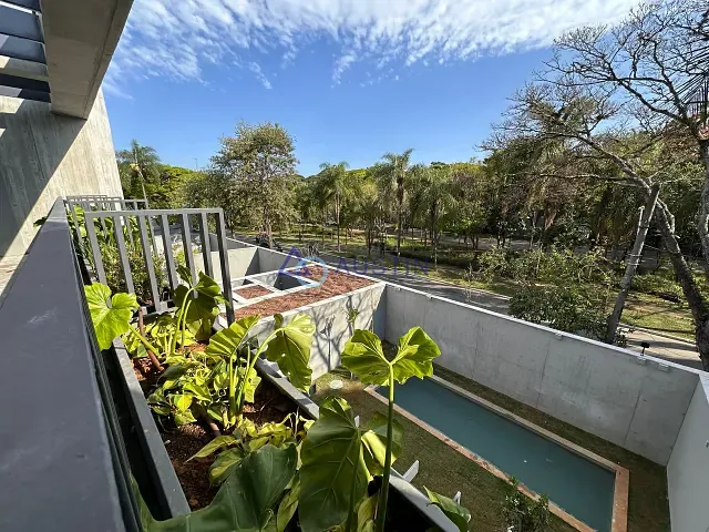 Casa com 701m² 4 quartos e 5 banheiros, à venda, no bairro Alto de Pinheiros em São Paulo