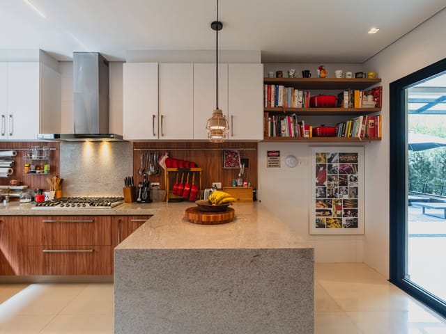 Casa com 420m² 4 quartos e 7 banheiros, à venda, no bairro Tamboré em Santana de Parnaíba