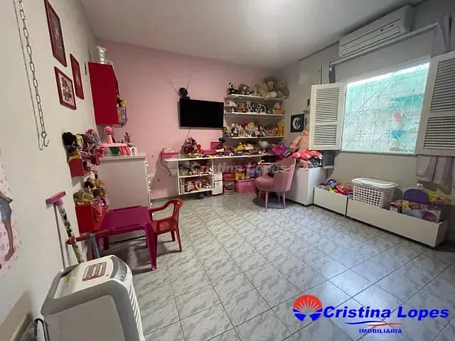 Casa com 455m² 4 quartos e 6 banheiros, à venda, no bairro Pirajá em Teresina