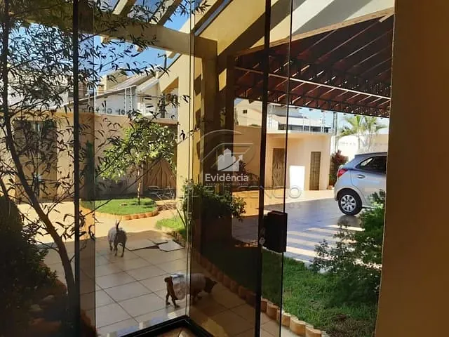 Casa com 1002m² 5 quartos e 7 banheiros, à venda, no bairro Terras de Santana II em Londrina