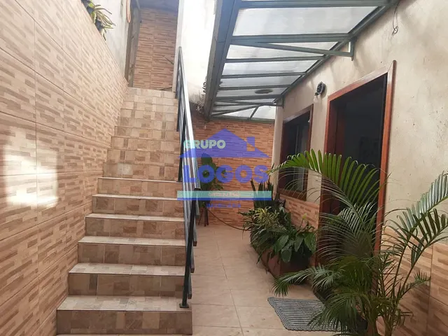 Casa com 448m² 6 quartos e 4 banheiros, à venda, no bairro Loanda em João Monlevade