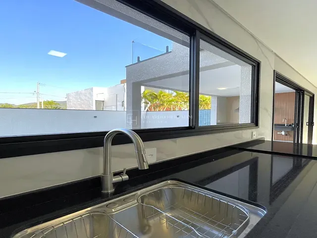Casa 3 quartos e 5 banheiros, à venda, no bairro Recanto Quarto Centenário em Jundiaí