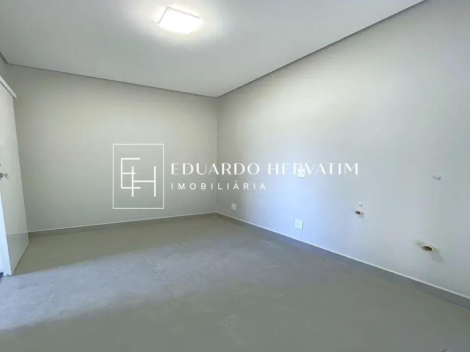Casa, 3 quartos, 215 m² - Foto 3