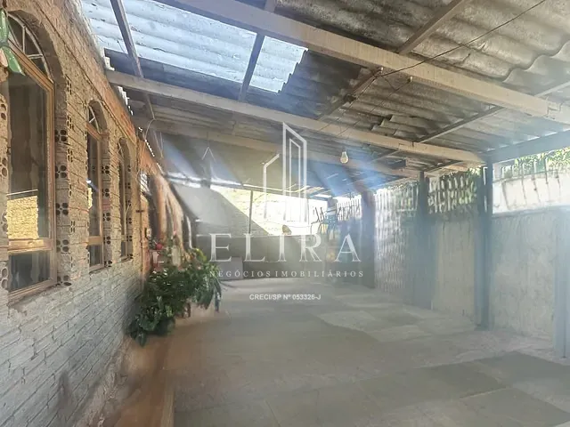 Casa com 300m² 3 quartos e 2 banheiros, à venda, no bairro Vila Dainese em Santa Bárbara D'Oeste
