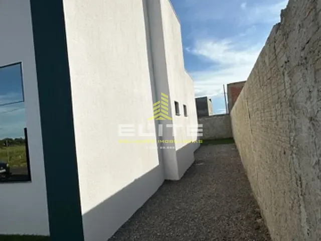 Casa 3 quartos e 2 banheiros, à venda, no bairro Ilha das Flores em Sorriso