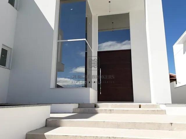 Casa 5 quartos e 6 banheiros, à venda, no bairro Jurerê Internacional em Florianópolis