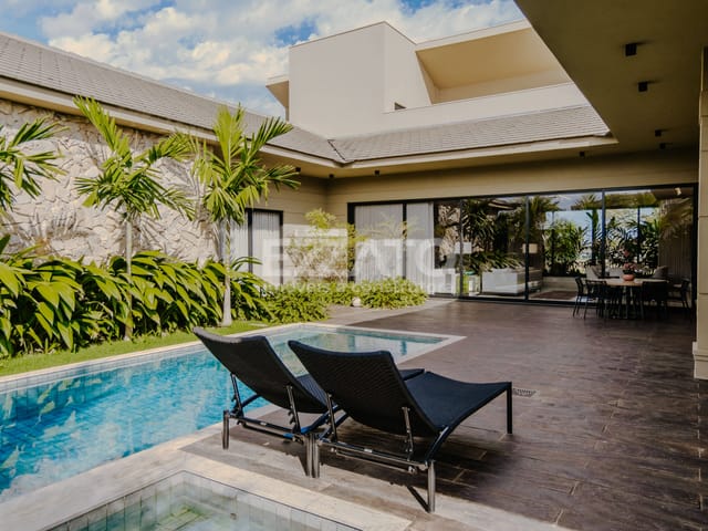 Casa com 1027m² 4 quartos e 6 banheiros, à venda, no bairro Hectares Park & Resort em Dourados