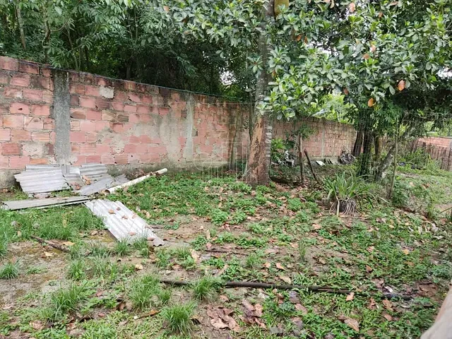 Casa com 616m² 2 quartos e 1 banheiro, à venda, no bairro Vale das Pedrinhas em Guapimirim