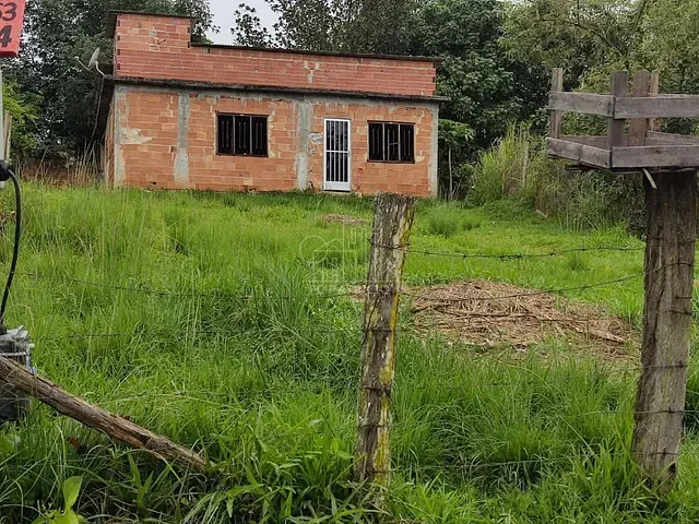 Casa com 616m² 2 quartos e 1 banheiro, à venda, no bairro Vale das Pedrinhas em Guapimirim