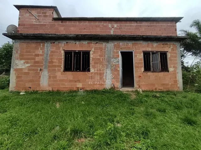 Casa com 616m² 2 quartos e 1 banheiro, à venda, no bairro Vale das Pedrinhas em Guapimirim