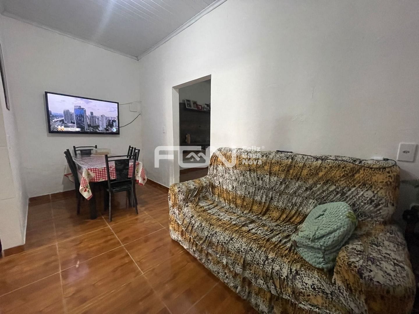Casa à venda com 2 quartos, 10m² - Foto 4