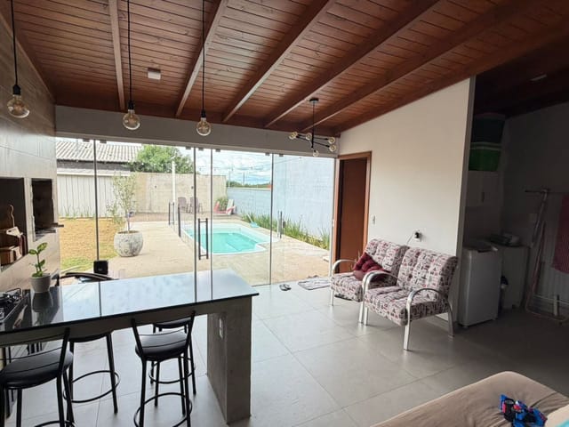 Casa com 100m² 2 quartos e 2 banheiros, à venda, no bairro Loteamento Chiomentto em Nova Prata