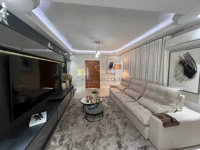 Casa com 720m² 4 quartos e 6 banheiros, à venda, no bairro Cidade Universitária Pedra Branca em Palhoça