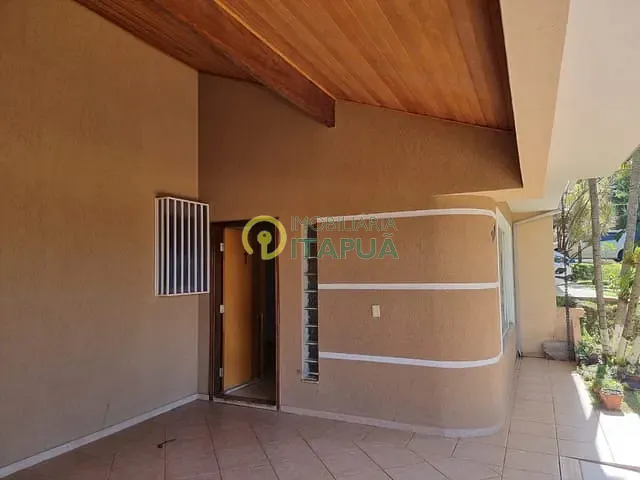 Casa com 250m² 4 quartos e 4 banheiros, à venda, no bairro Aragarça em Londrina