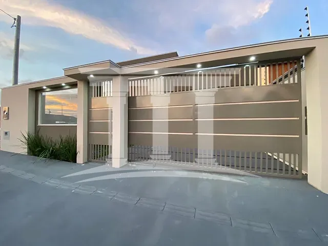Casa com 300m² 3 quartos e 3 banheiros, à venda, no bairro Jardim Itália em Sinop