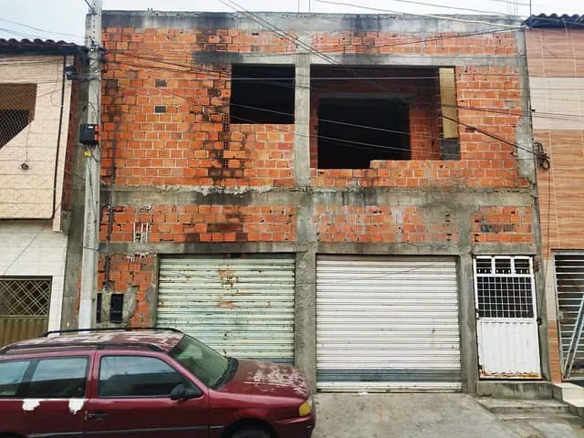 Casa 2 quartos e 2 banheiros, à venda, no bairro Nossa Senhora de Fátima em Paulo Afonso