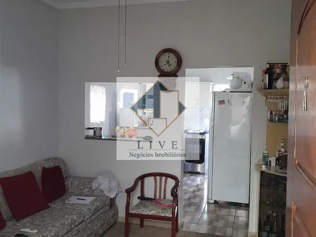 Casa com 300m² 2 quartos e 2 banheiros, à venda, no bairro Vila Pompéia em Campinas