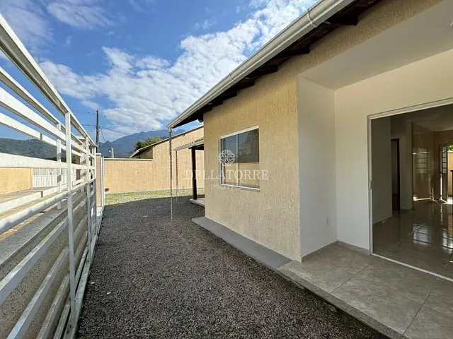 Casa com 195m² 2 quartos e 2 banheiros, à venda, no bairro Cutia em Guapimirim