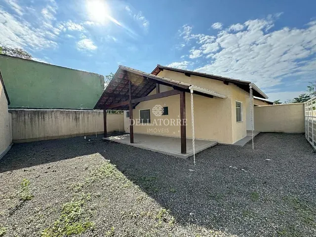 Casa com 195m² 2 quartos e 2 banheiros, à venda, no bairro Cutia em Guapimirim