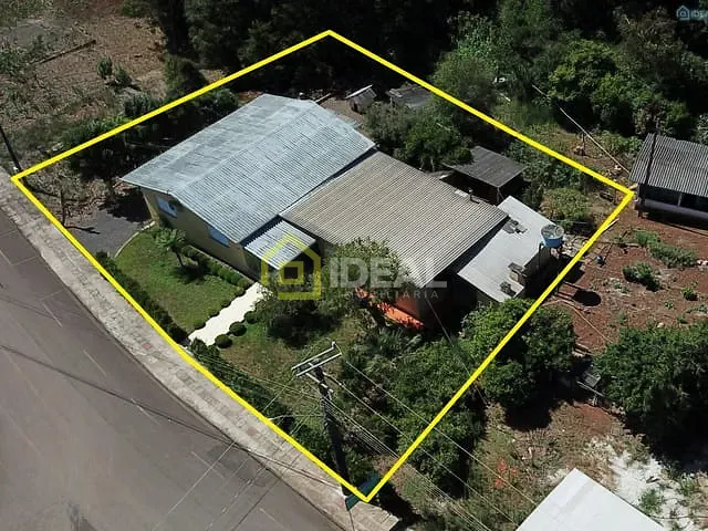 Casa 4 quartos e 2 banheiros, à venda, no bairro Fragosos em Concórdia