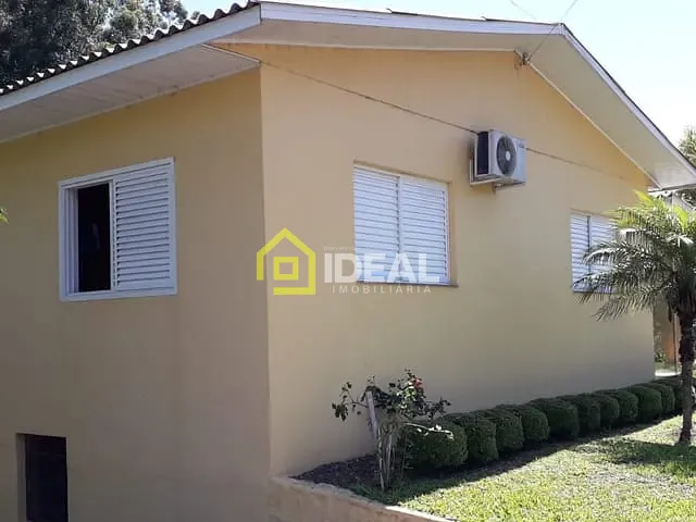 Casa 4 quartos e 2 banheiros, à venda, no bairro Fragosos em Concórdia