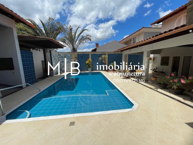 Casa com 600m² 4 quartos e 5 banheiros, à venda, no bairro JARDIM SANTA CRISTINA em CATAGUASES