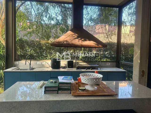 Casa com 950m² 4 quartos e 6 banheiros, à venda, no bairro Alphaville Residencial Um em Barueri