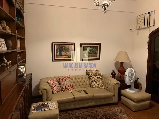 Casa com 1384m² 5 quartos e 8 banheiros, à venda, no bairro Barra da Tijuca em Rio de Janeiro