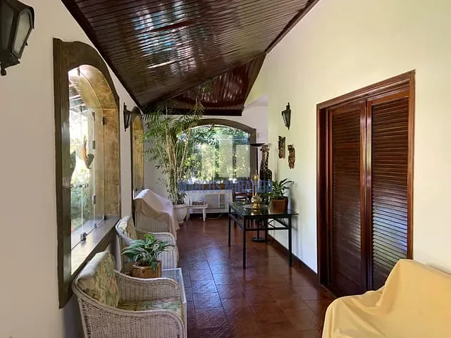 Casa com 1384m² 5 quartos e 8 banheiros, à venda, no bairro Barra da Tijuca em Rio de Janeiro