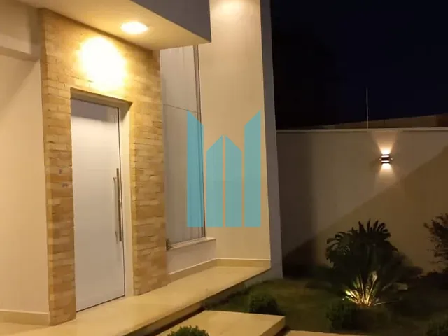 Casa 3 quartos e 2 banheiros, à venda, no bairro Jardins de Florença em Poços de Caldas