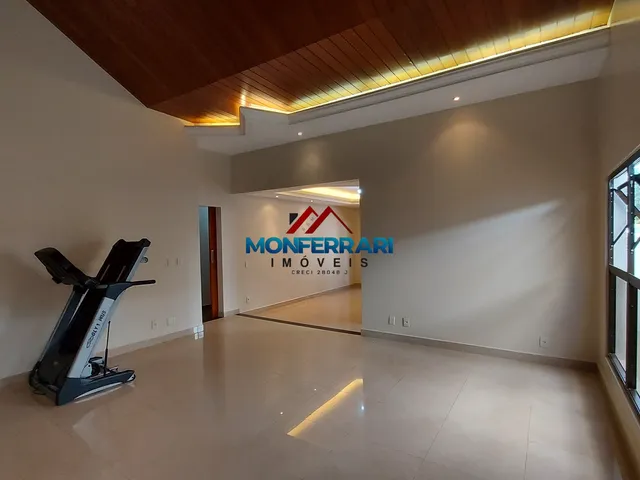 Casa com 434m² 3 quartos e 5 banheiros, para alugar, no bairro Jardins Viena em Aparecida De Goiânia