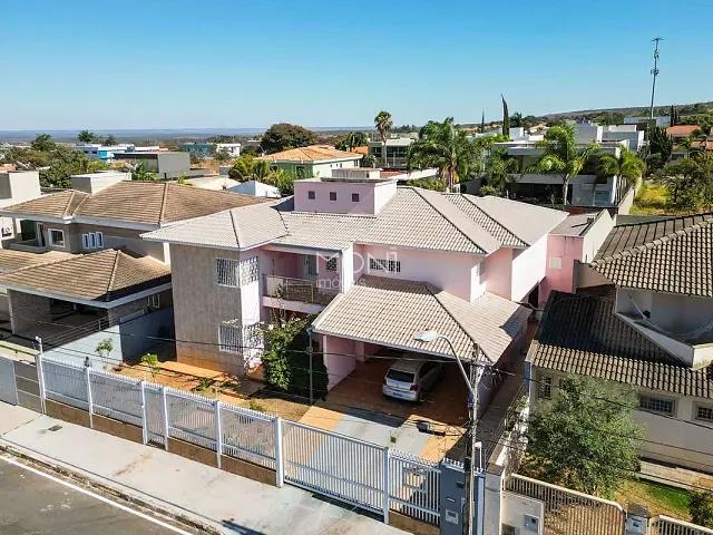 Casa 5 quartos e 5 banheiros, à venda, no bairro Setor Habitacional Taquari (Lago Norte) em Brasília