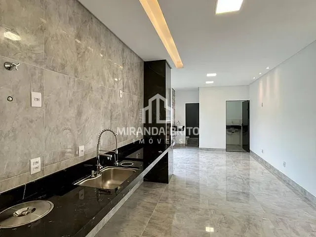 Casa 3 quartos e 3 banheiros, à venda, no bairro Jardim Atlântico em Goiânia